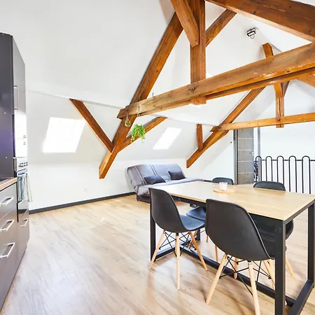 Th 102 2 Pieces En Duplex Equipe 1 A 3 Personnes