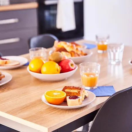 Th 102 F2 En Duplex Confort 1 A 3 Personnes 아파트