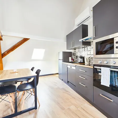 Th 102 F2 En Duplex Confort 1 A 3 Personnes 탄