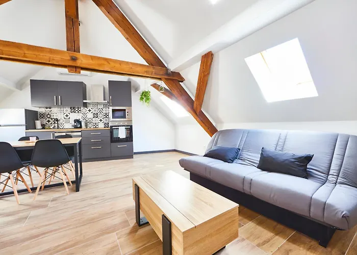 Th 102 F2 En Duplex Confort 1 A 3 Personnes Апартаменты
